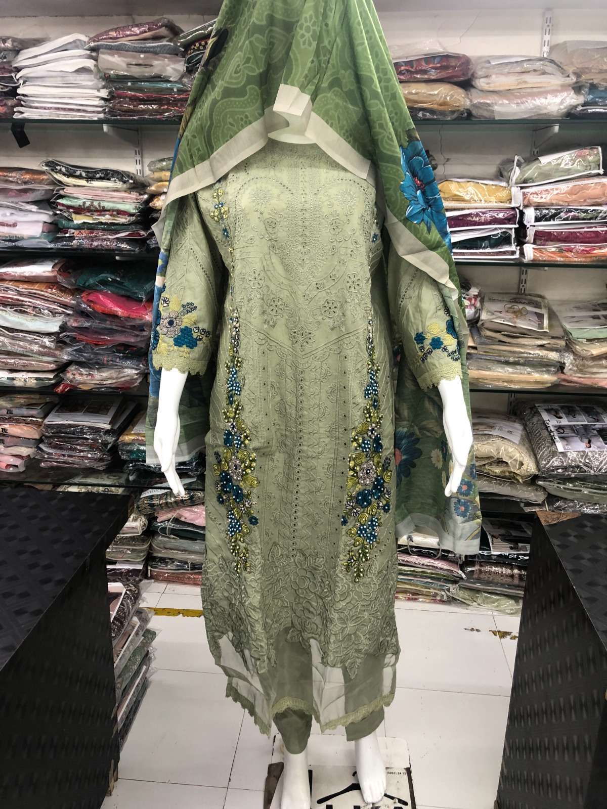 D -05 by HM Desiner Open Pic